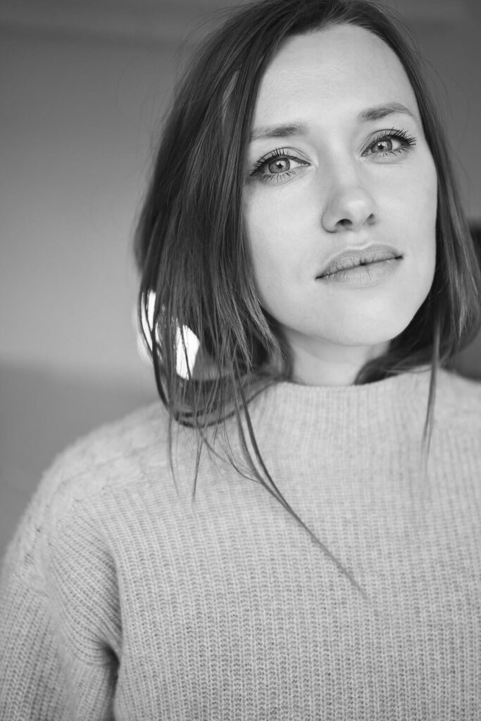 Jhena Maslovska