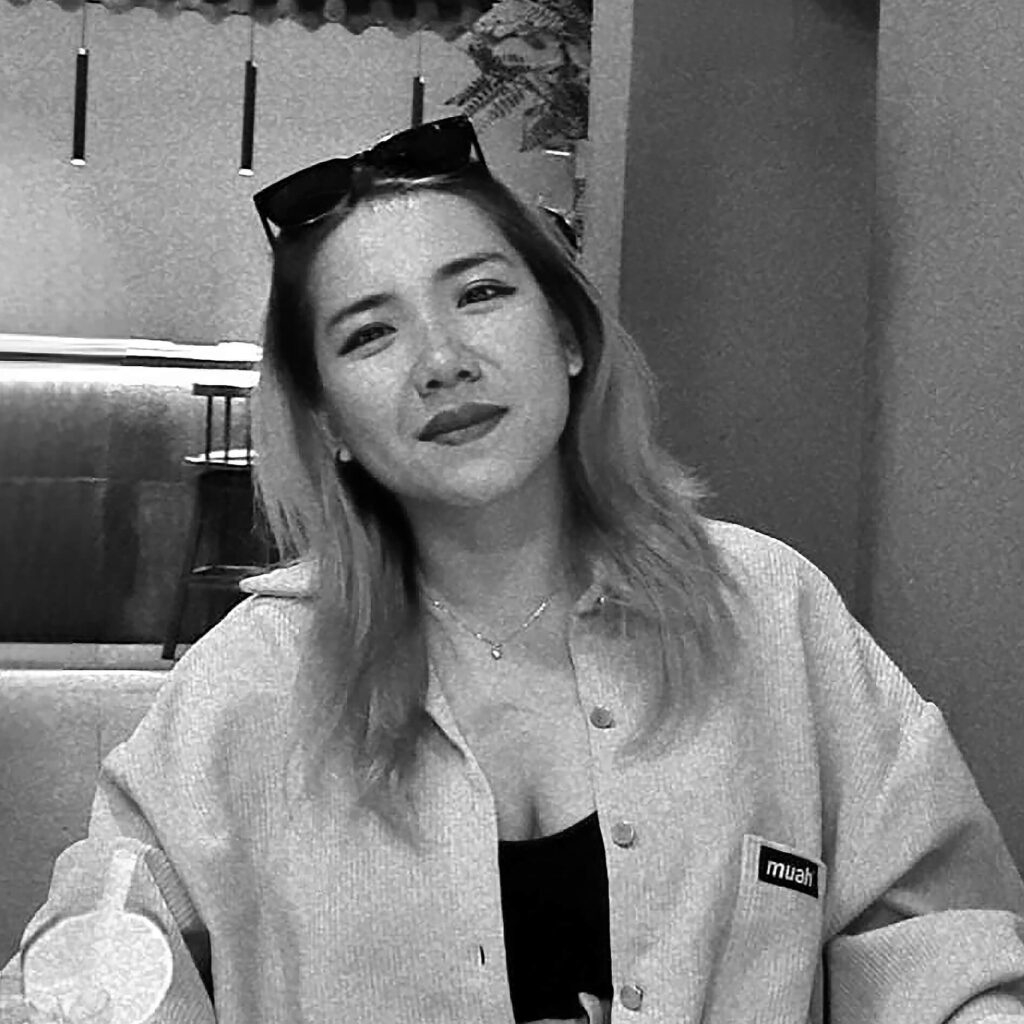 Junnie Uyen Dong